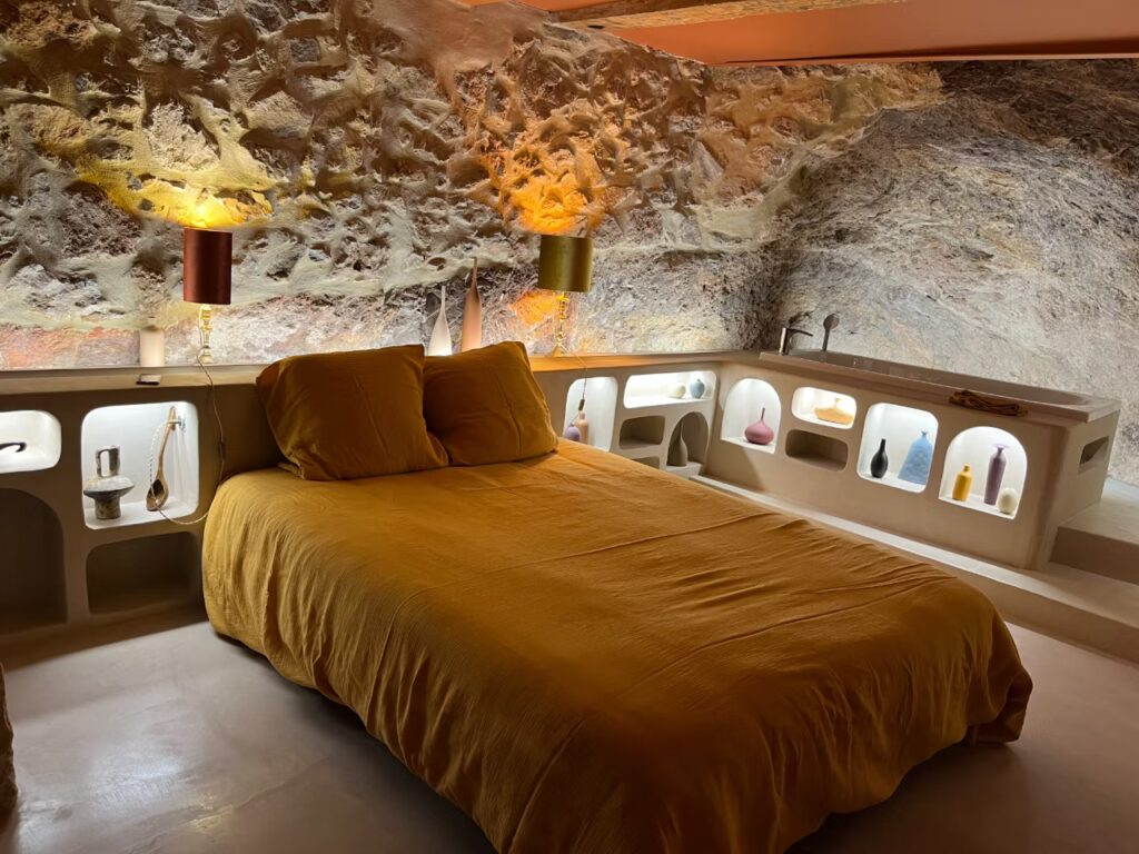 chambre troglodyte - vue sur la chambre éco conception 